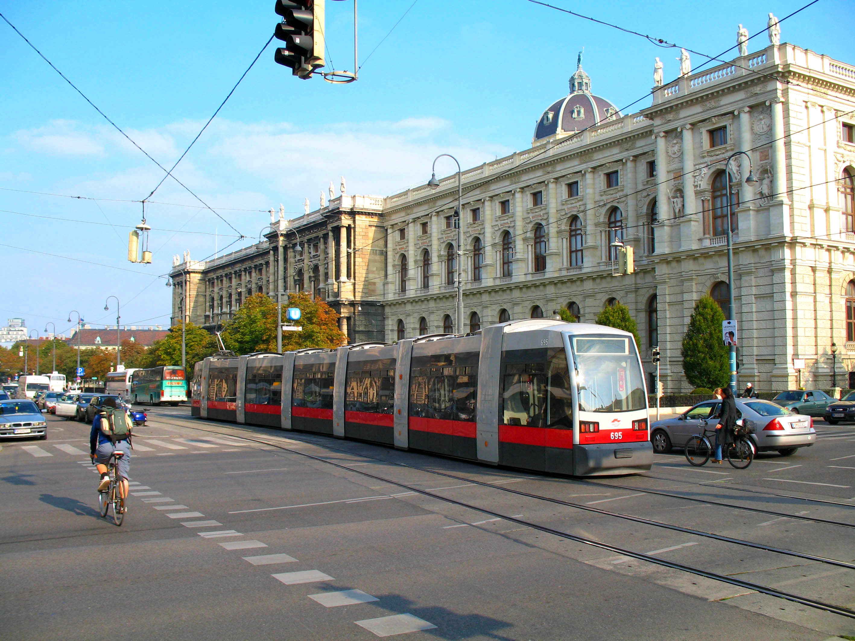 Общественный транспорт в Австрии