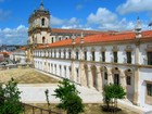 Алкобаса (порт. Alcobaсa) — город в Португалии, центр одноимённого муниципалитета в составе округа Лейрия