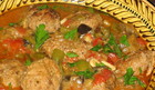 Турецкое блюдо из мясных котлет на овощах