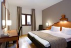 Nh Grand Place Arenberg Hotel 4*