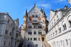 Нойшванштайн - романтический замок баварского короля Людвига II
